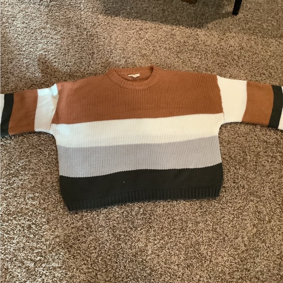 Colorblock Sweater size M/L - Picture 2 of 3